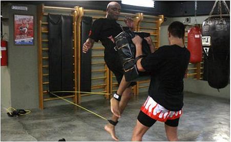 Anderson Silva Treinando